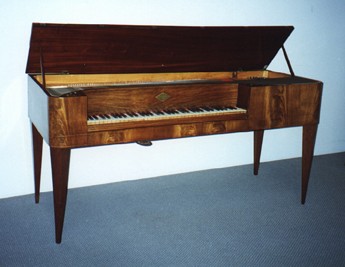 R & L Square Pianoforte 22K jpeg