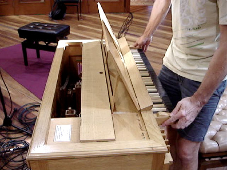 Transposing the Klop Continuo Organ 59K jpeg