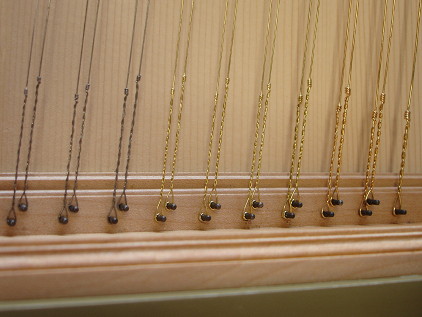 Harpsichord string types 36K jpeg